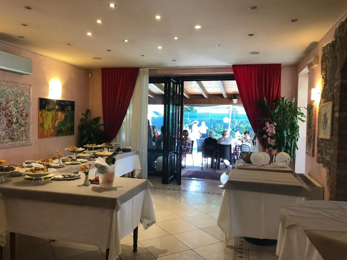 Da Nando Antica Osteria Hotel Godi 2*,