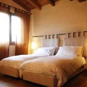 Borgo Pianello Holiday Homes&winery **** Lizzano In Belvedere